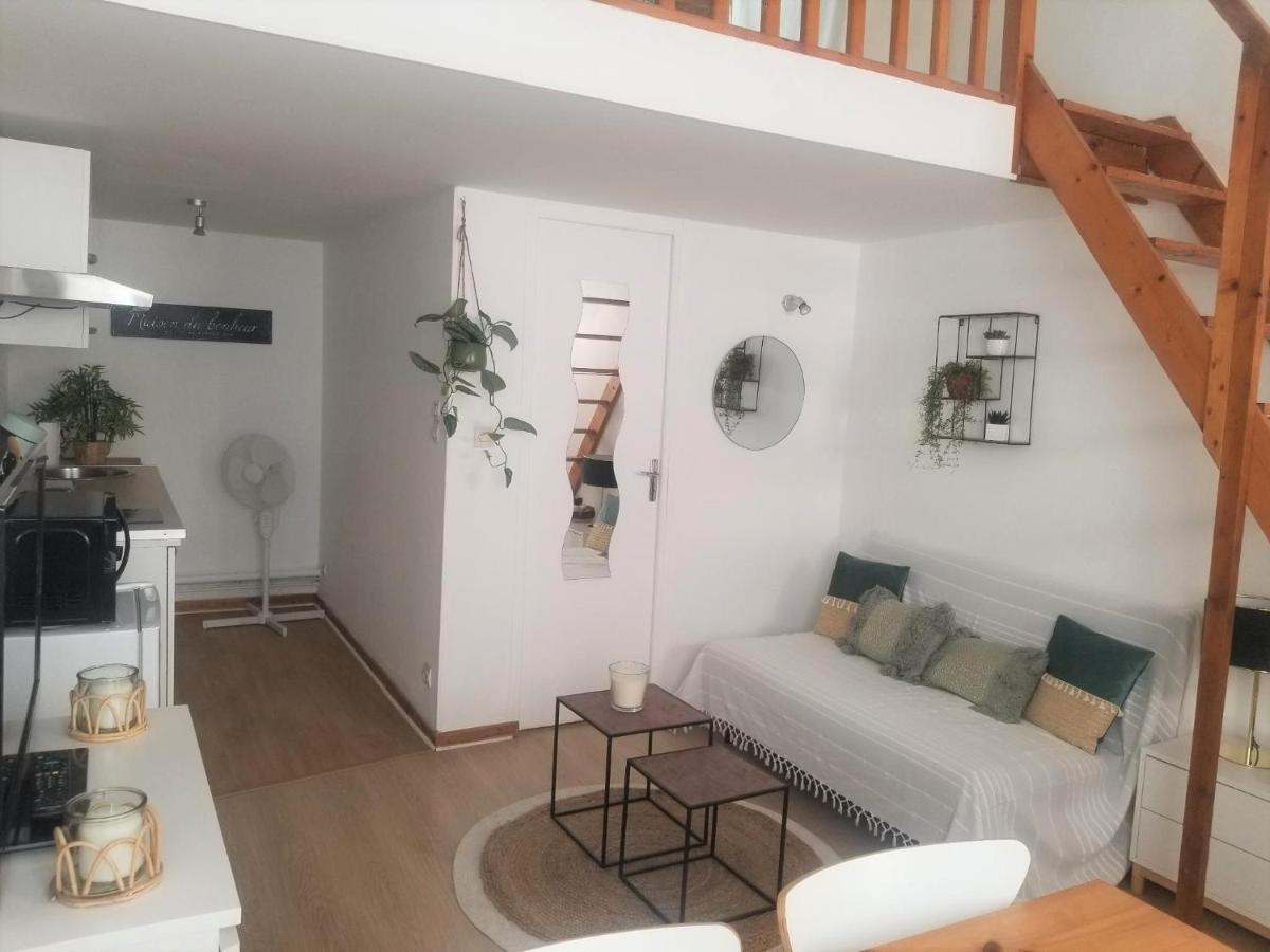 Duplex à la gare du Mans Acomodação com café da manhã Le Mans Exterior foto